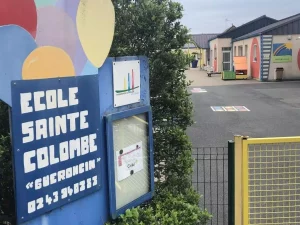 Un café littéraire à l’école Sainte-Colombe avec 12 résidents du FV Alain Daubian de La Flèche